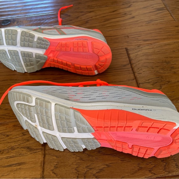 Women’s ASICS - Picture 7 of 8